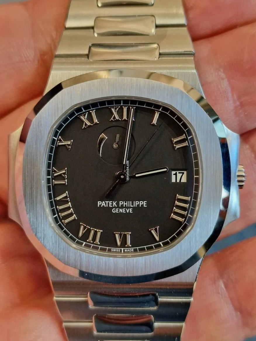 Patek Philippe Nautilus Never Polished