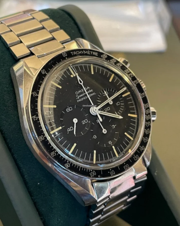 Omega Speedmaster - Extract from the archives